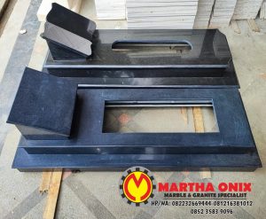 Nisan kijing model makam pahlawan